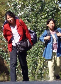 jk情趣女仆白丝下面被揉